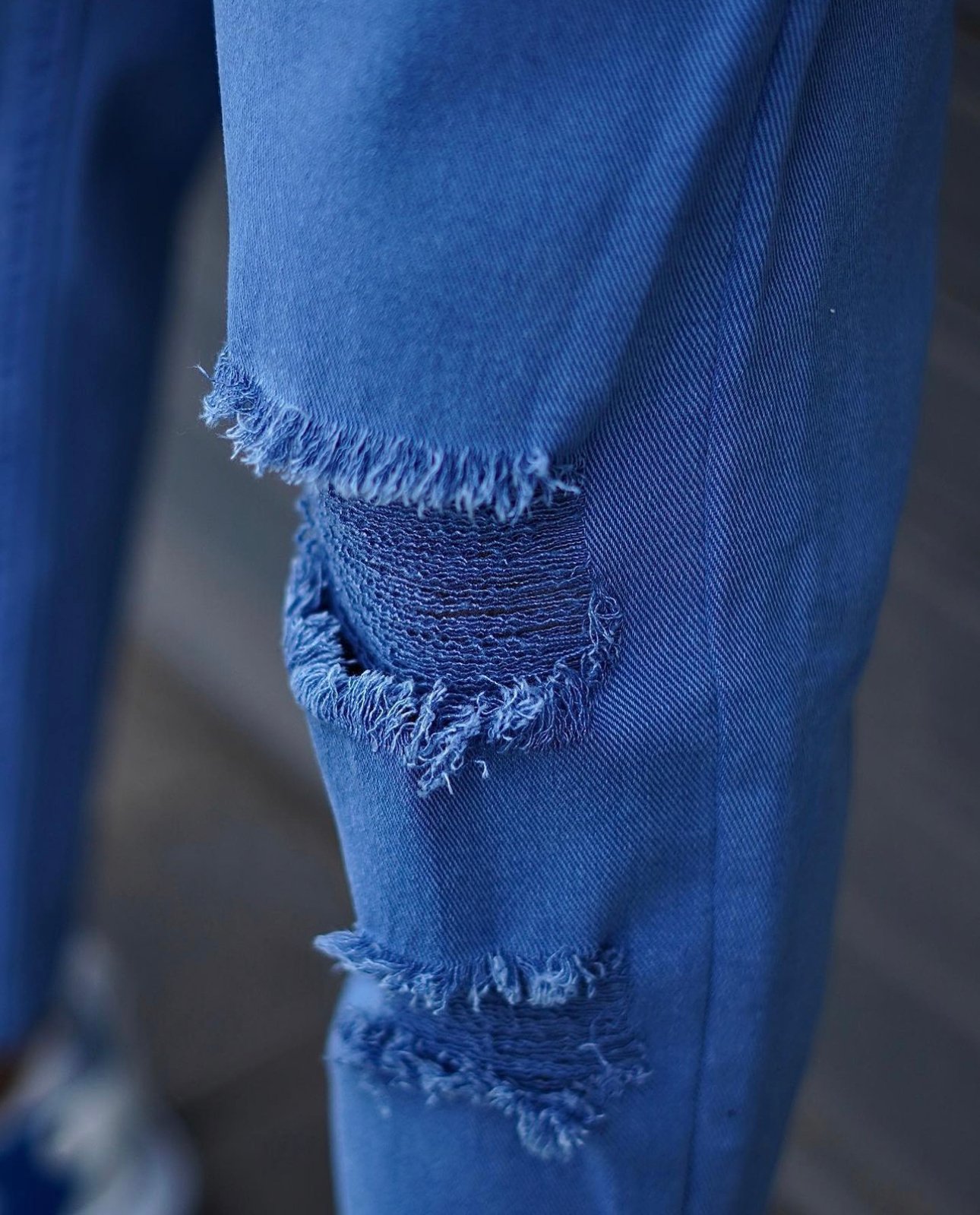 Distracted blue stylish jeans - Image 2