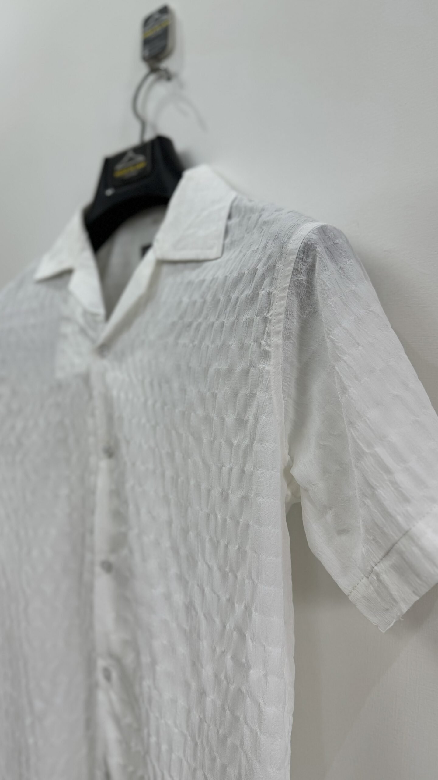 White textured popcorn half sleeves shirt