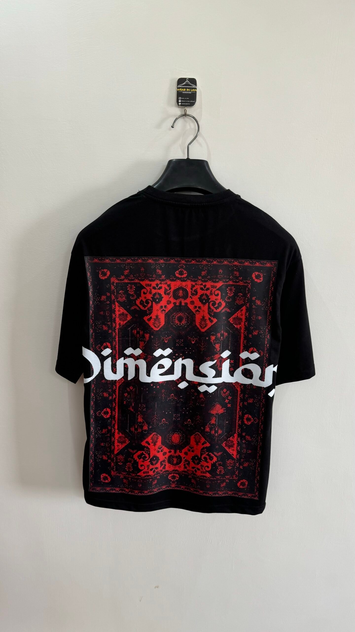 Dimension oversized graphic tee